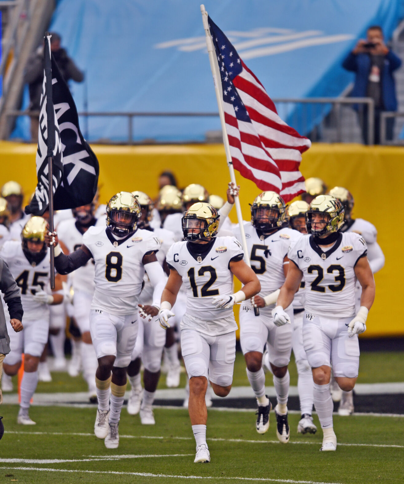 Wisconsin Wake Forest Duke's Mayo Bowl